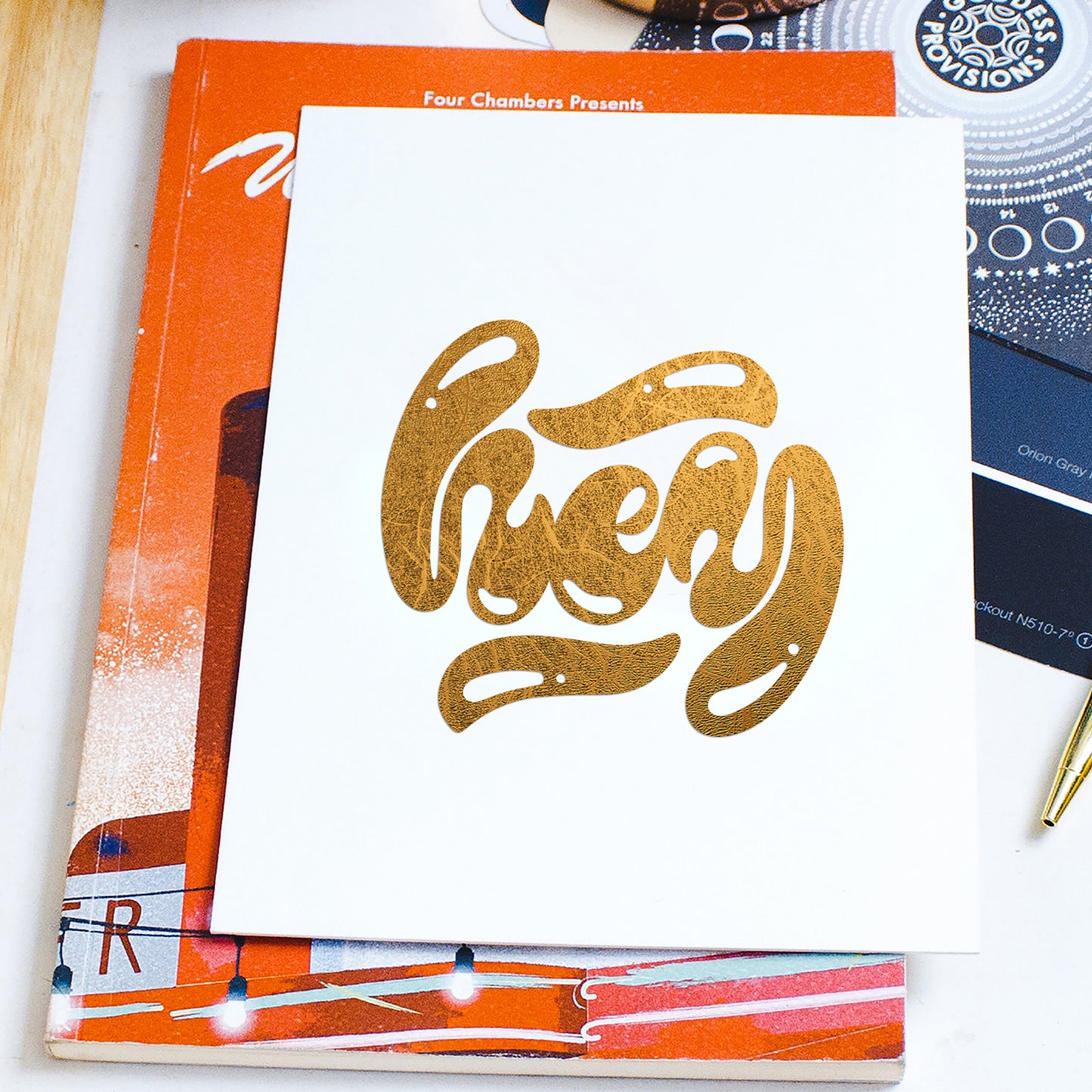 9.5“ Smart Textured Metallic Vinyl - Gold Metallic